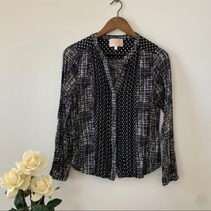 Skies Are Blue V-Neck Button Down Blouse